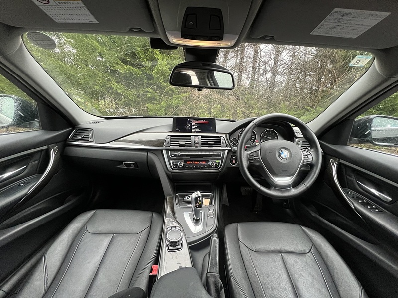 BMW 3 Series 320D Luxury Touring - U11525