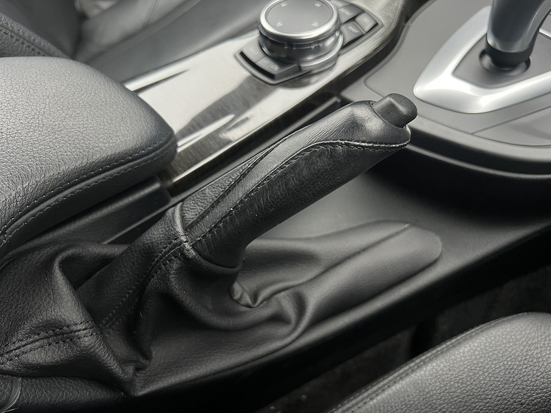 BMW 3 Series 320D Luxury Touring - U11525