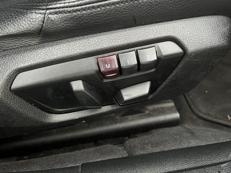 BMW 3 Series 320D Luxury Touring - U11525