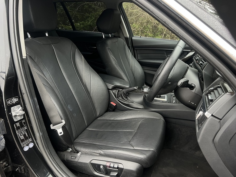 BMW 3 Series 320D Luxury Touring - U11525