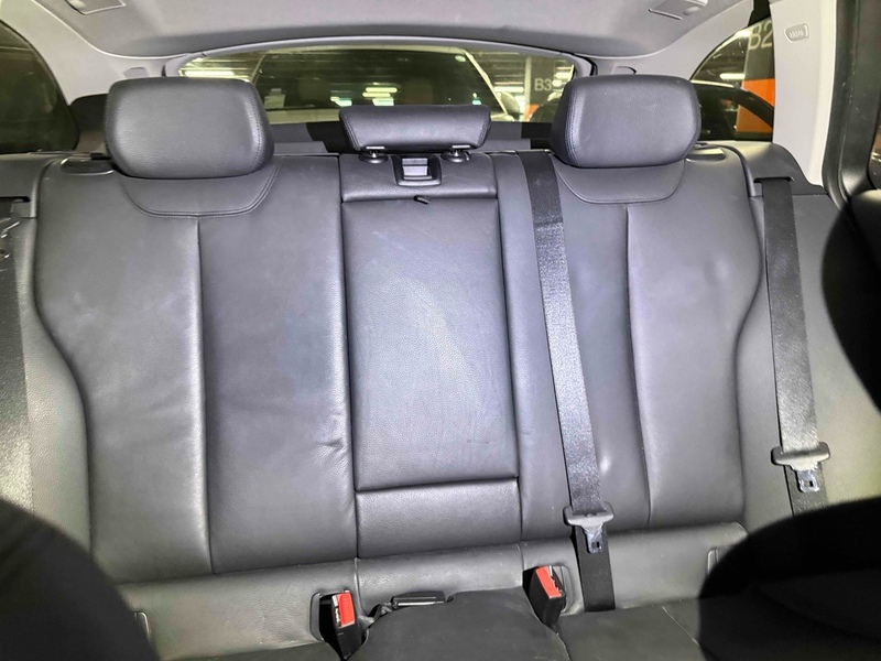 BMW 3 Series 320D Luxury Touring - U11525