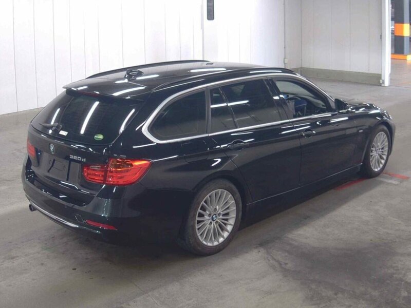 BMW 3 Series 320D Luxury Touring - U11525