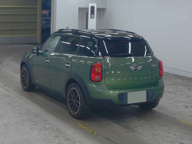 Mini Cooper Crossover 5D - U11526