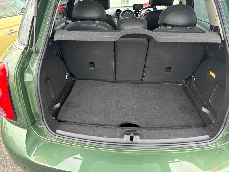 Mini Cooper Crossover 5D - U11526