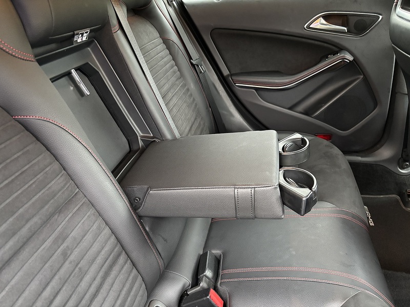 Mercedes-Benz Cla CLA250 - U11527