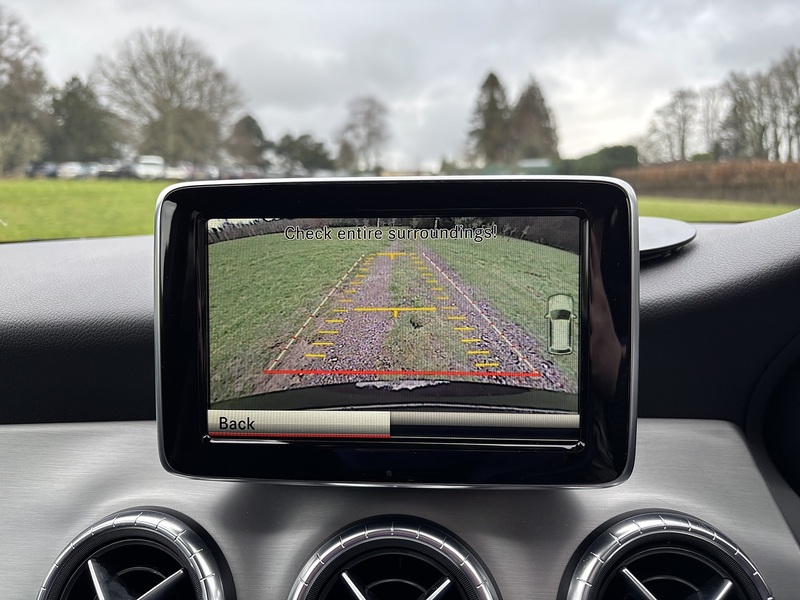 Mercedes-Benz Cla CLA250 - U11527