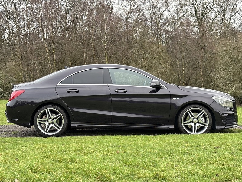Mercedes-Benz Cla CLA250 - U11527