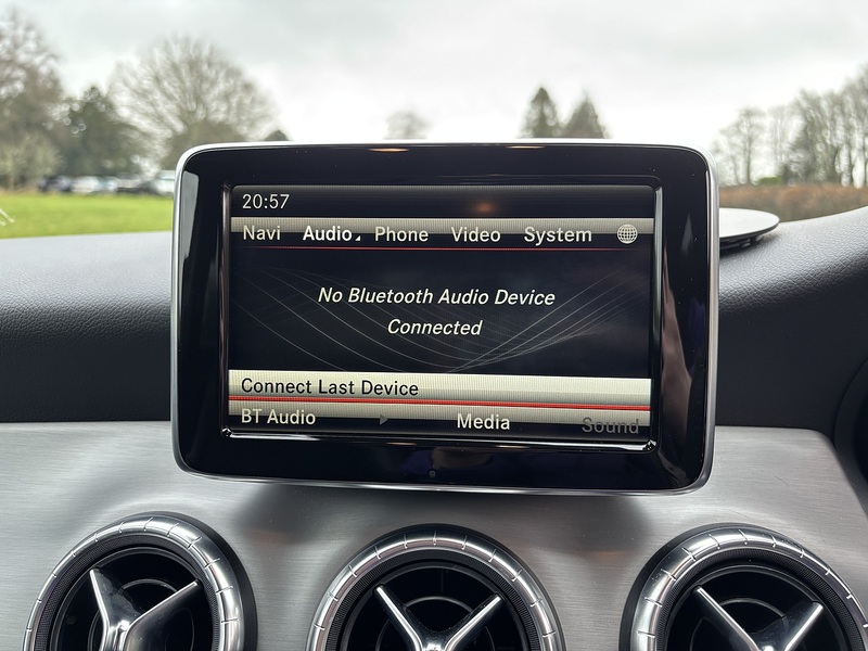 Mercedes-Benz Cla CLA250 - U11527