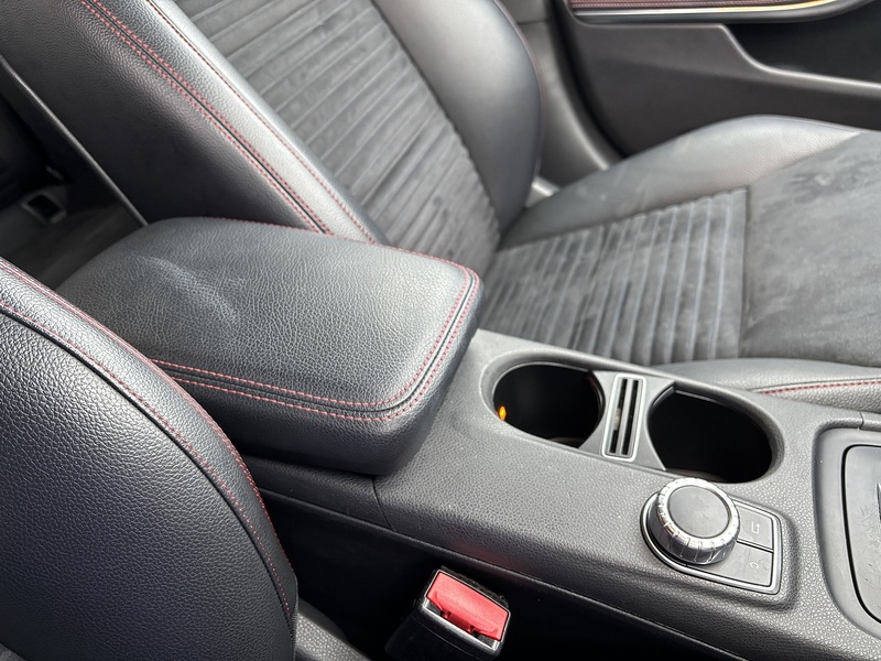 Mercedes-Benz Cla CLA250 - U11527