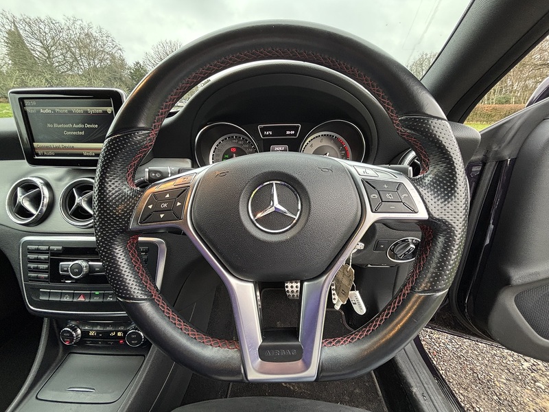 Mercedes-Benz Cla CLA250 - U11527