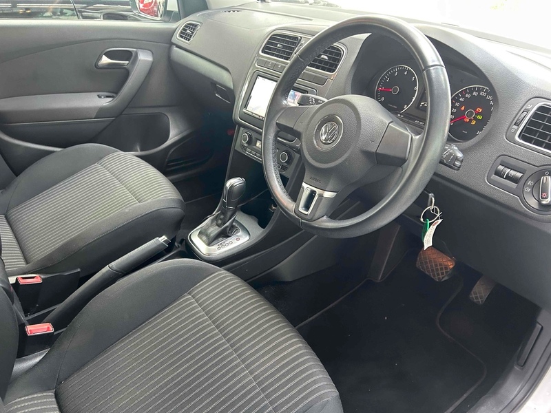 Volkswagen Polo TSI High Line - U11528