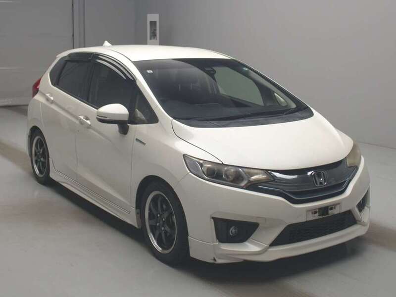 Honda Fit Hybrid L Package - U11529