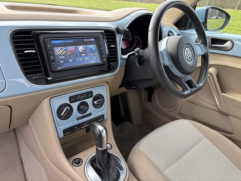 Volkswagen Beetle  - U11530