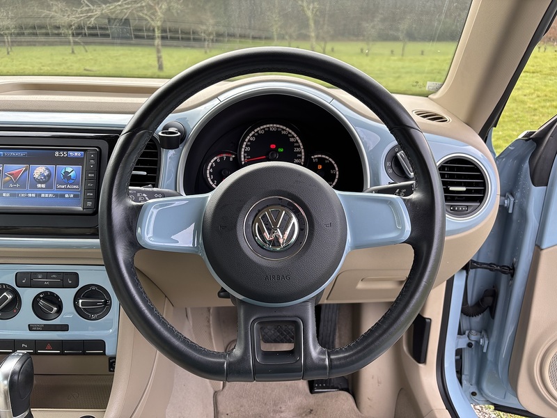 Volkswagen Beetle  - U11530