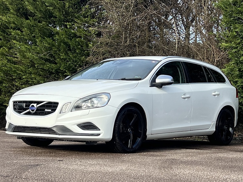 Volvo V60 T4 R-Design - U11532