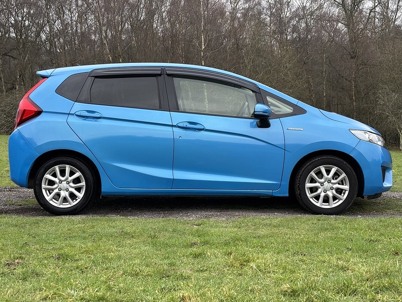 Honda Fit Hybrid F Package - U11534