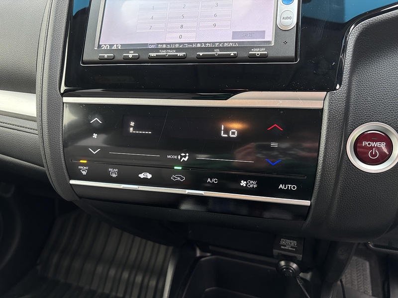 Honda Fit Hybrid F Package - U11534