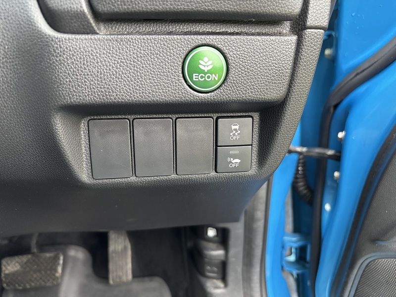 Honda Fit Hybrid F Package - U11534