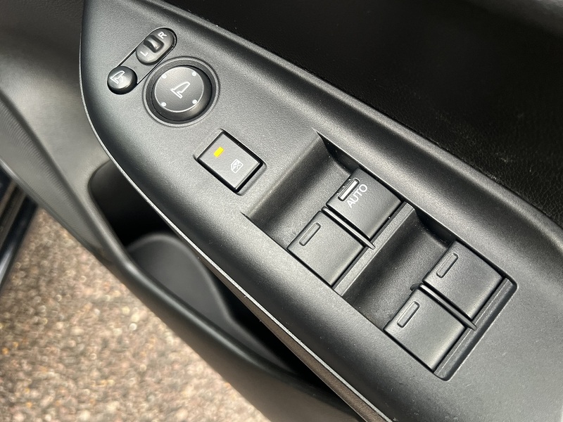 Honda Jazz Hybrid L Package - U11535