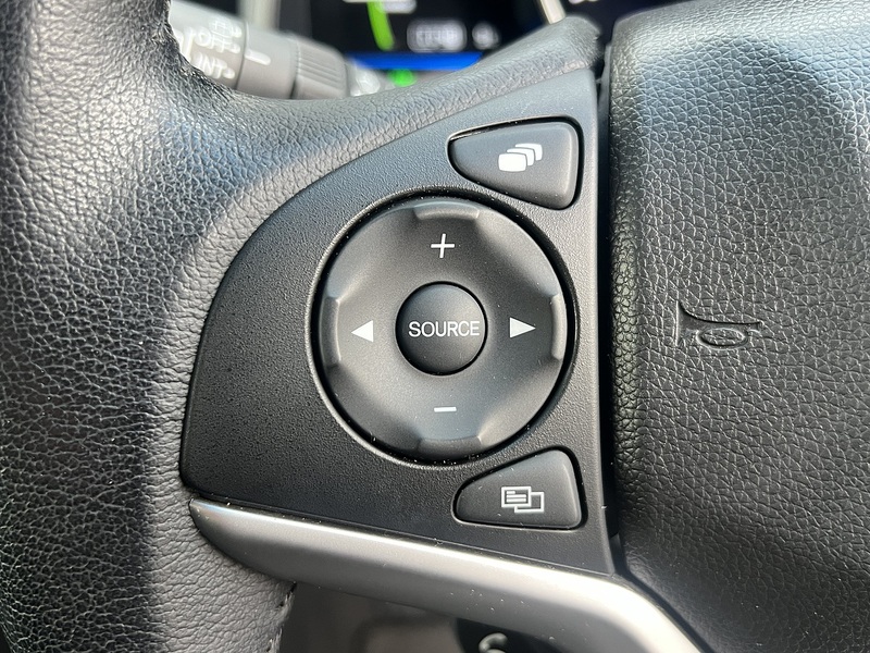 Honda Jazz Hybrid L Package - U11535