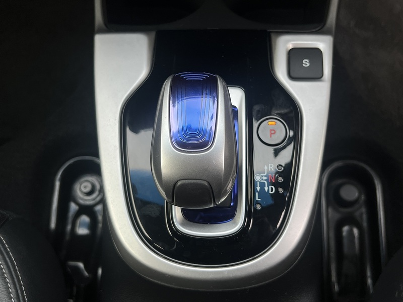 Honda Jazz Hybrid L Package - U11535