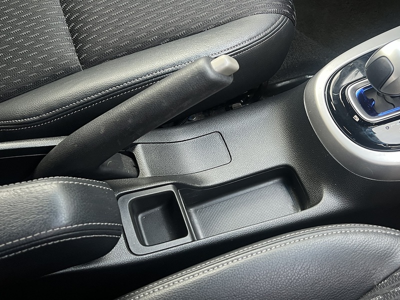 Honda Jazz Hybrid L Package - U11535