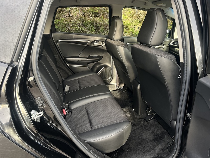 Honda Jazz Hybrid L Package - U11535