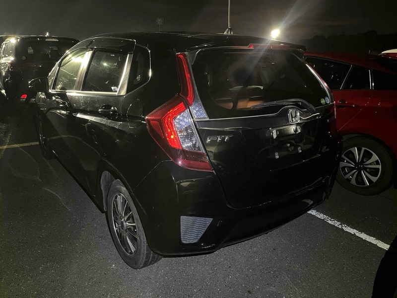 Honda Fit Hybrid L Package - U11535