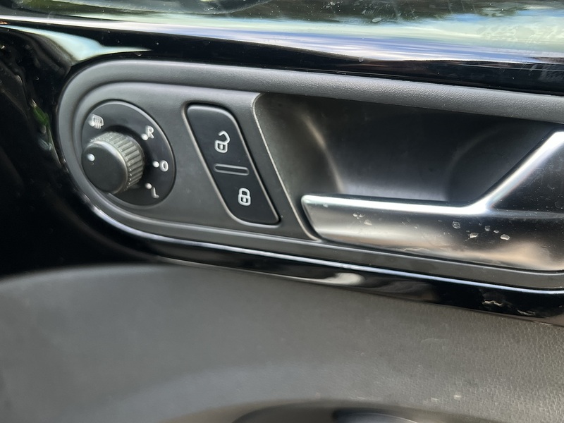 Volkswagen Beetle Design - U11536