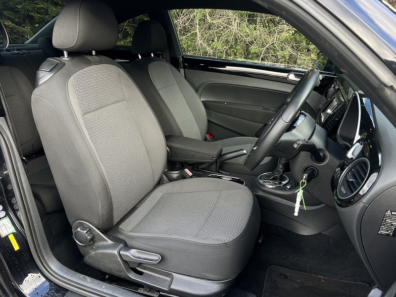 Volkswagen Beetle Design - U11536