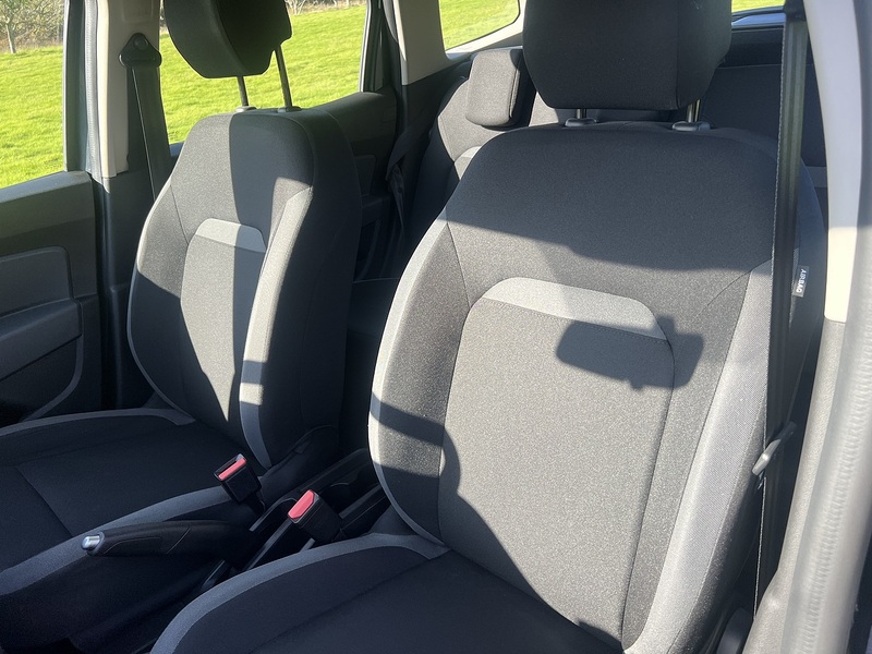 Dacia Duster TCe Essential - U11540