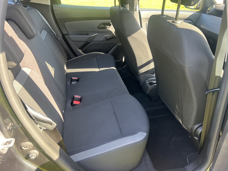 Dacia Duster TCe Essential - U11540