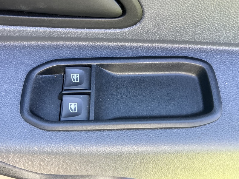 Dacia Duster TCe Essential - U11540