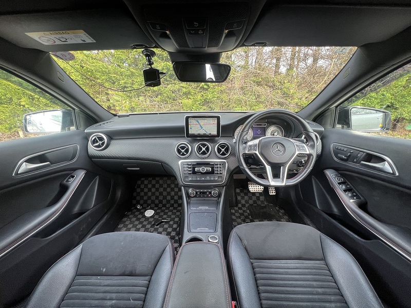 Mercedes-Benz A-Class A 180 AMG Night Edition - U11541