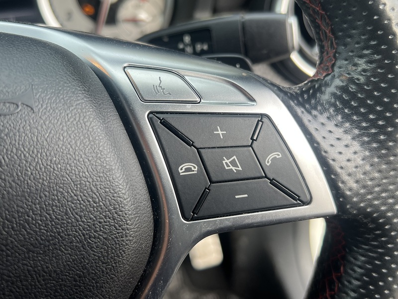 Mercedes-Benz A-Class A 180 AMG Night Edition - U11541