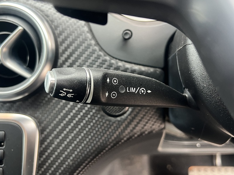 Mercedes-Benz A-Class A 180 AMG Night Edition - U11541