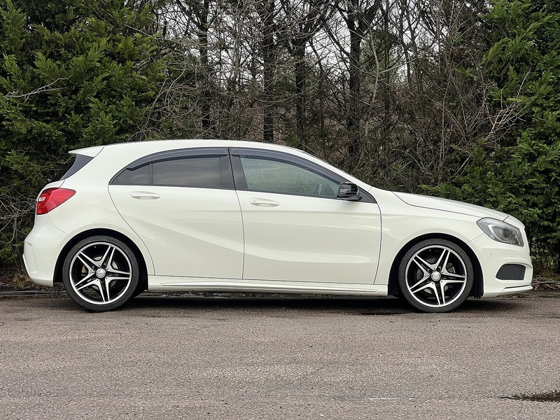 Mercedes-Benz A-Class A 180 AMG Night Edition - U11541