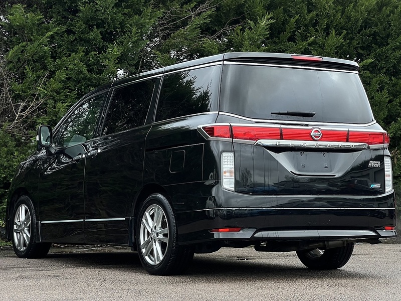 Nissan Elgrand Highway Star - U11545