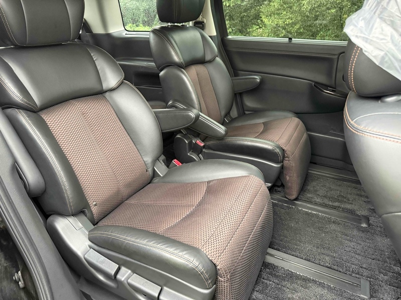 Nissan Elgrand Highway Star - U11545