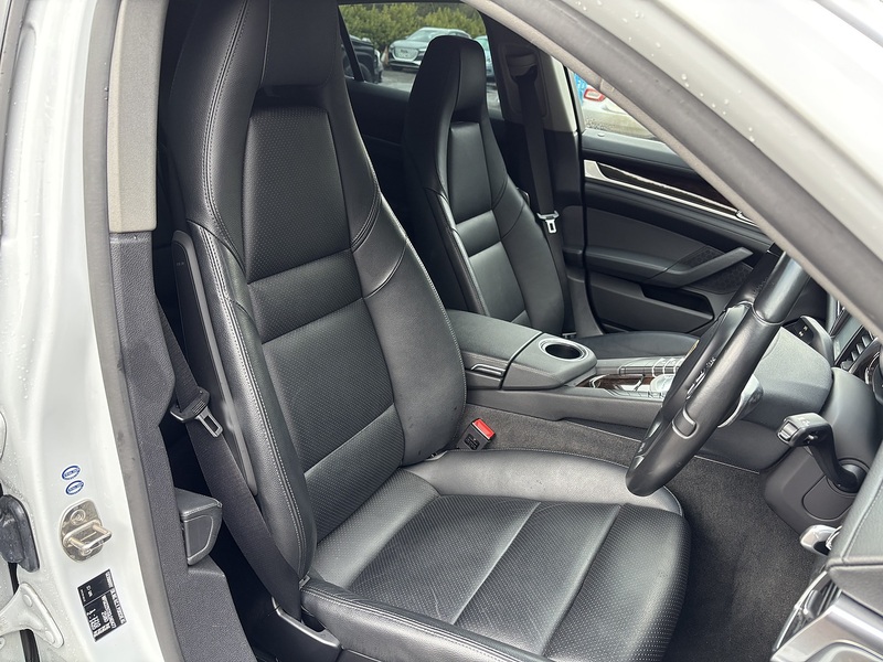 Porsche Panamera S E-Hybrid Tiptronic - U11546