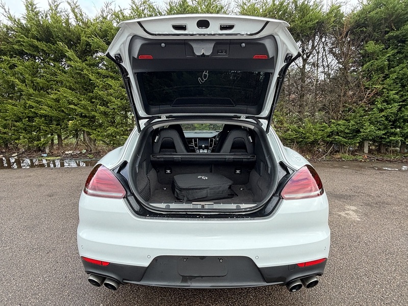 Porsche Panamera S E-Hybrid Tiptronic - U11546