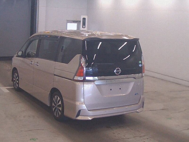 Nissan Serena 5D Highway Star G - U11547