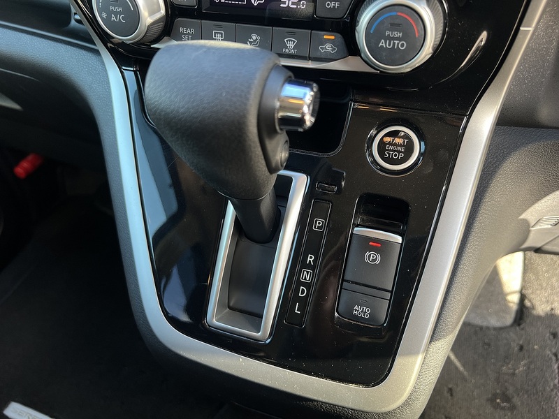 Nissan Serena Highway Star - U11548