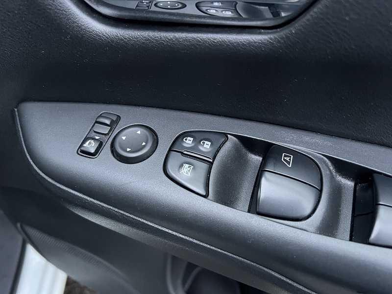Nissan Serena E Power Highway Star V - U11549