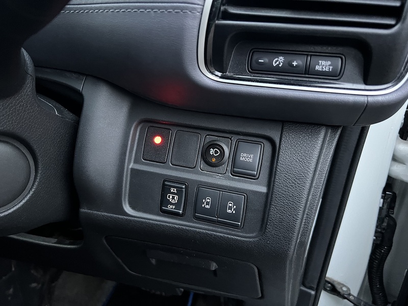 Nissan Serena E Power Highway Star V - U11549