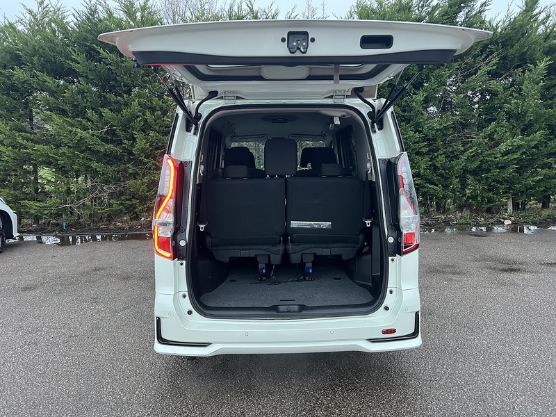 Nissan Serena E Power Highway Star V - U11549