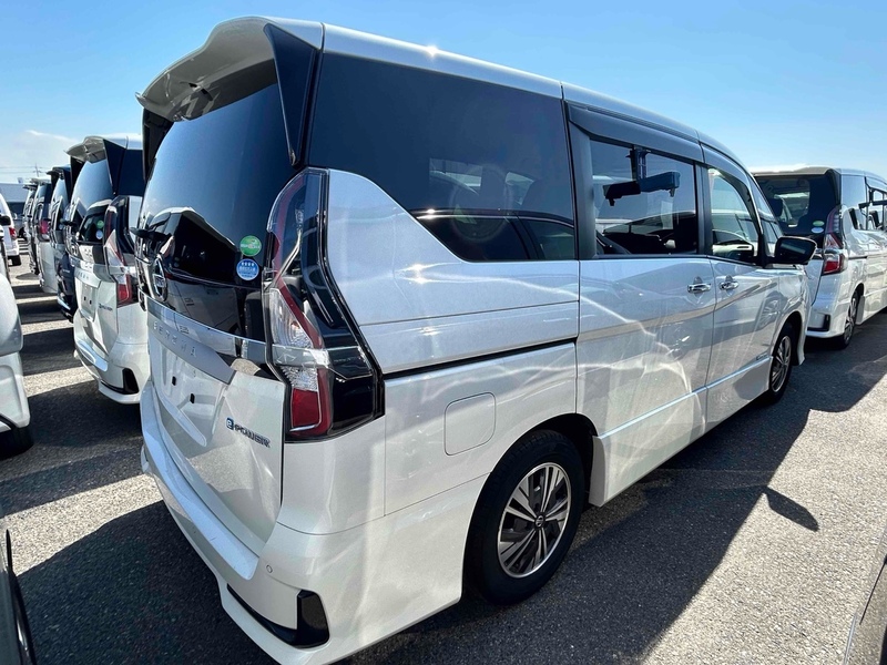 Nissan Serena E Power Highway Star V - U11549