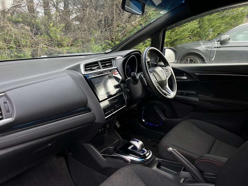Honda Fit Hybrid S Package - U11550