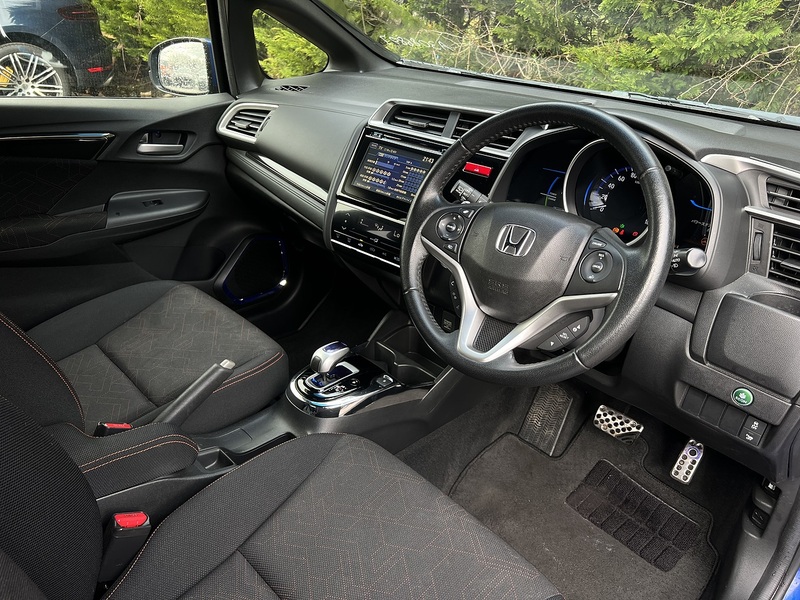 Honda Fit Hybrid S Package - U11550