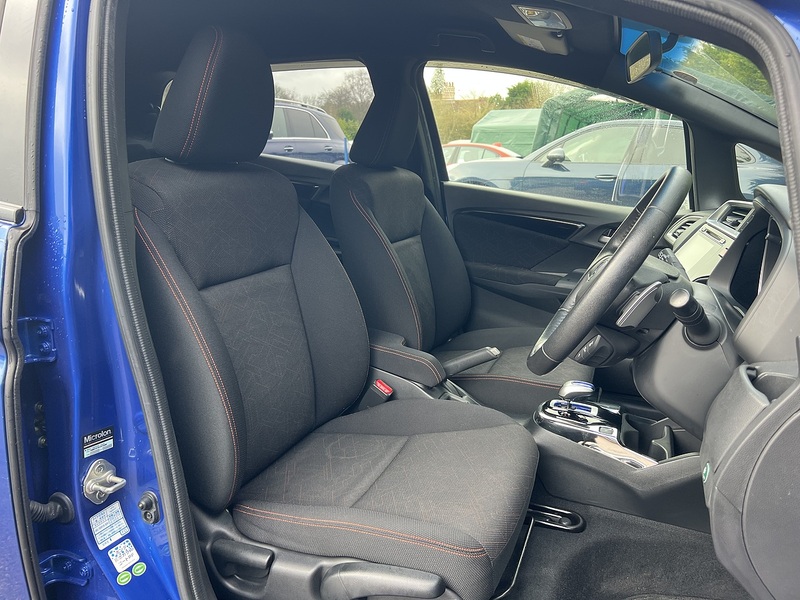 Honda Fit Hybrid S Package - U11550